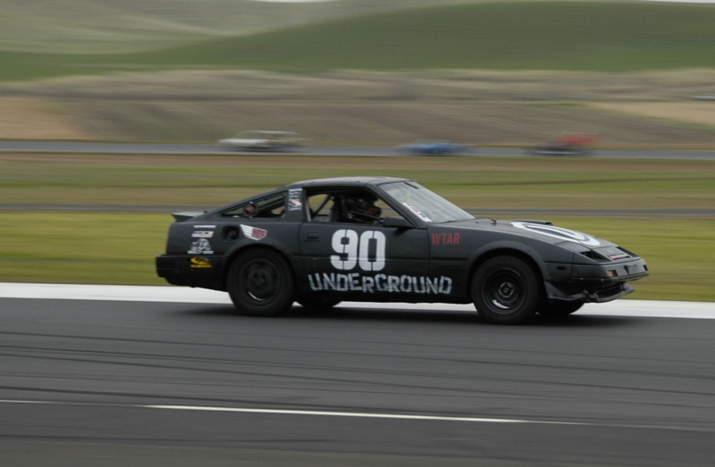 Illustration for article titled 24 Hours Of LeMons Arse Freeze-A-Palooza Über Gallery: Awesome Datsuns, Driven Nissans